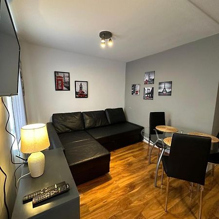 Lovely 2 Bedrooms Apartment Londra Exterior foto