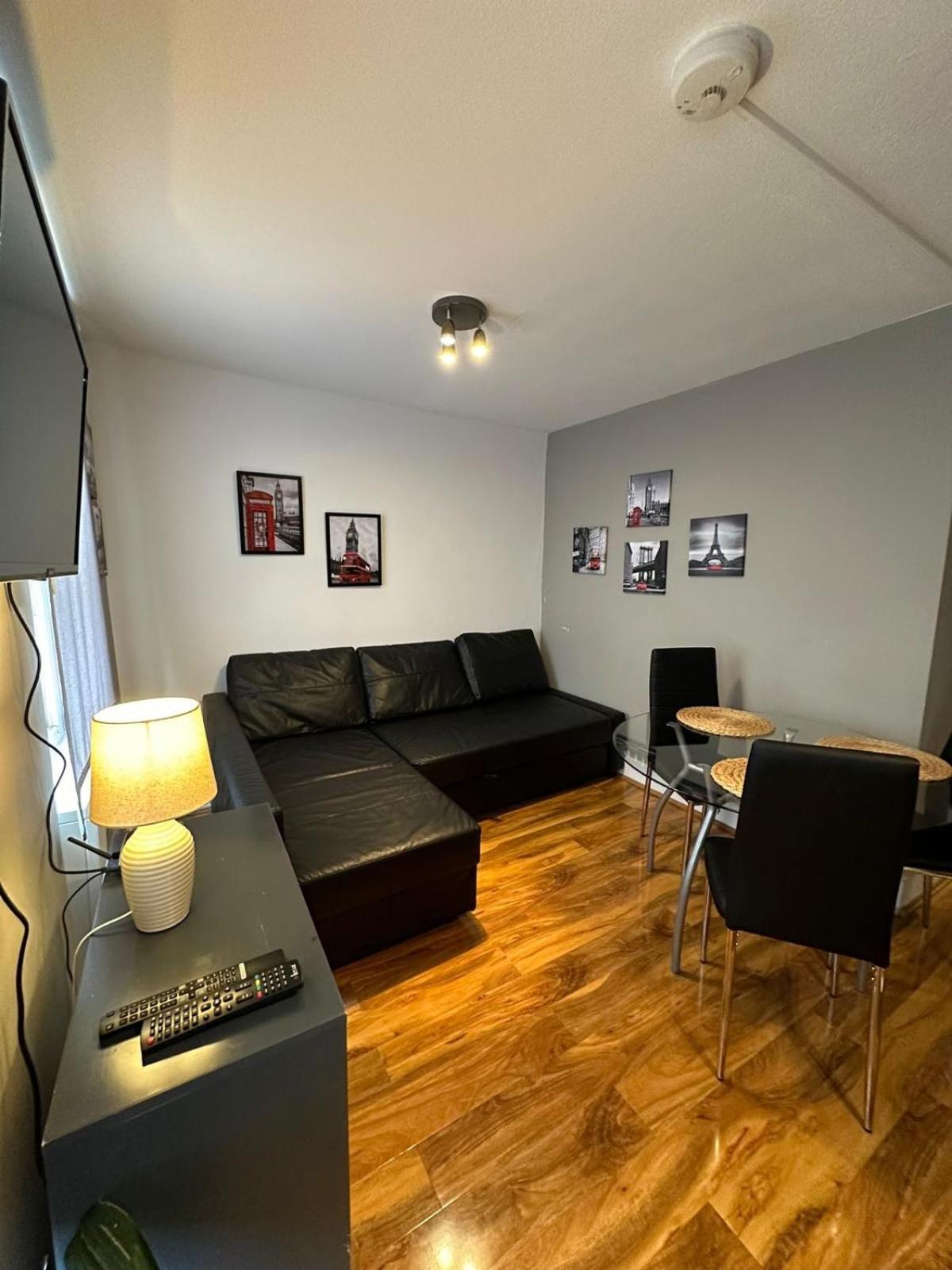 Lovely 2 Bedrooms Apartment Londra Exterior foto